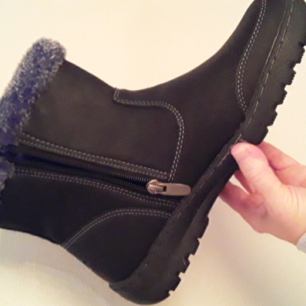 NWOT KHOMBU Addison Ankle Boots Memory Foam zip up Size 9M Black Womens - Picture 7 of 16